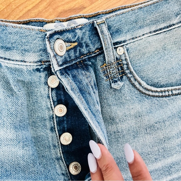 Free People We The Free High Waist Distressed Denim Shorts Size 28 Casual - Picture 6 of 6